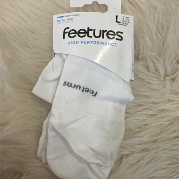Feetures High Performance Ultra Light Cushion Quarter Socks – Large (NEW) - Picture 9 of 10